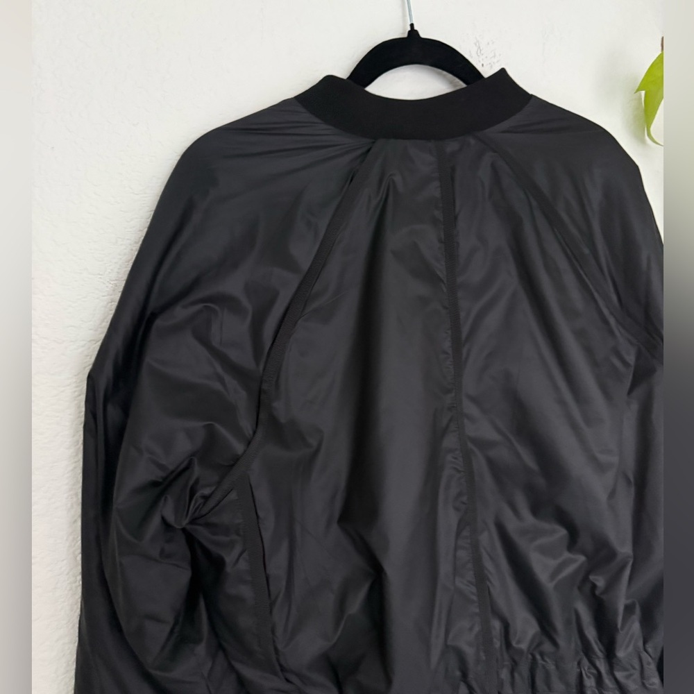 Athleta Summit Primaloft Shell Puffer Jacket Rain… - image 8